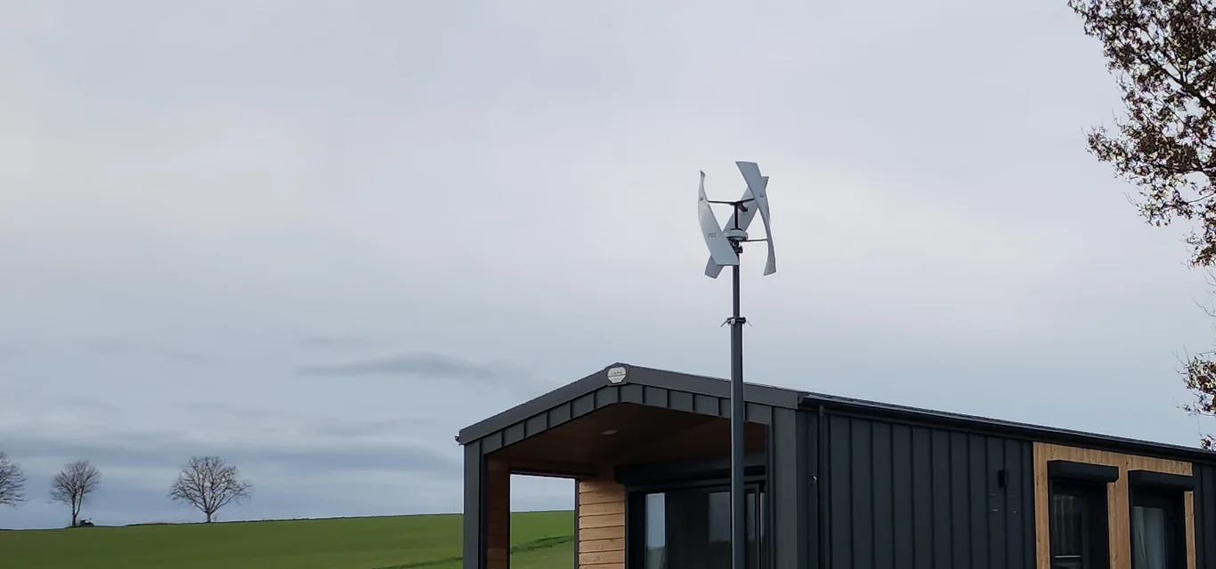 Reale Windrose Anlage an einem Tiny House